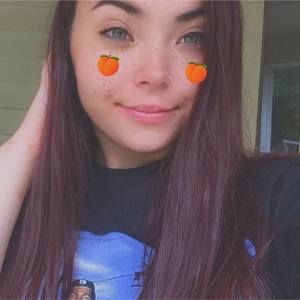 Meet your Posher, Desiree